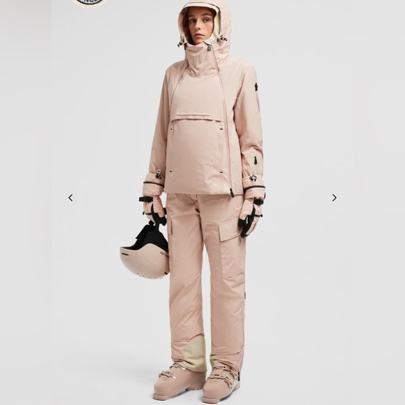 MONCLER
AMPAY GIUBOTTO GORE-TEX PADDED SKI JACKET - Picture 10 of 12